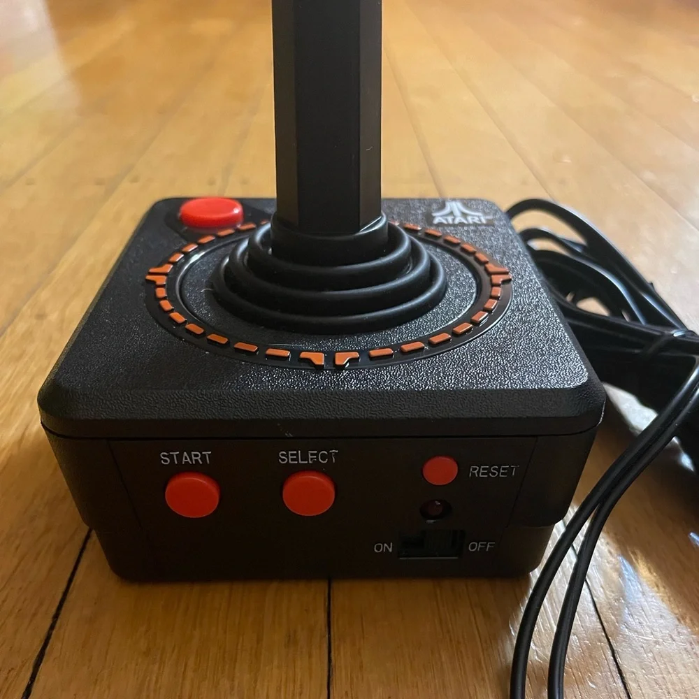 NWOT Atari 2600 Plug & Play Joystick with 10 Games